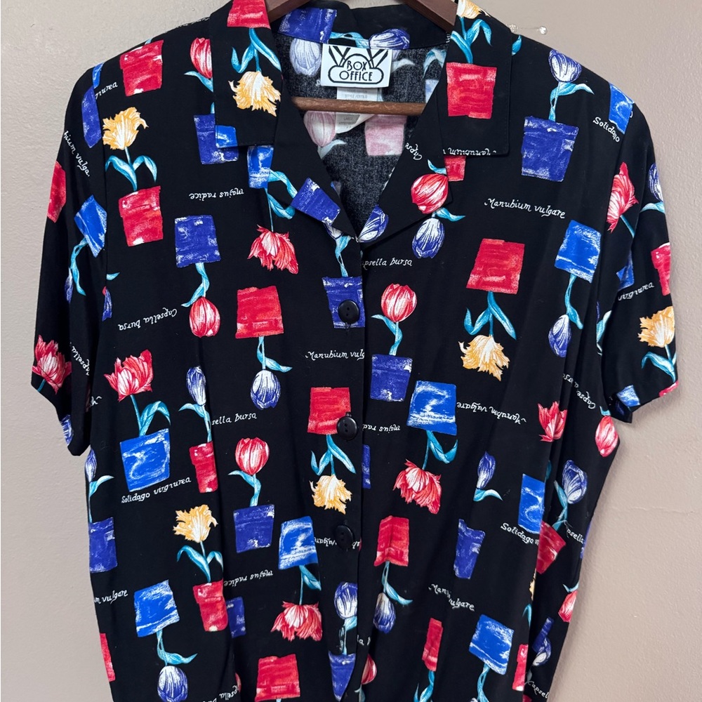 Vintage “Box Office” Black Floral Tulip Pot Print Button Down Shirt - Women’s L